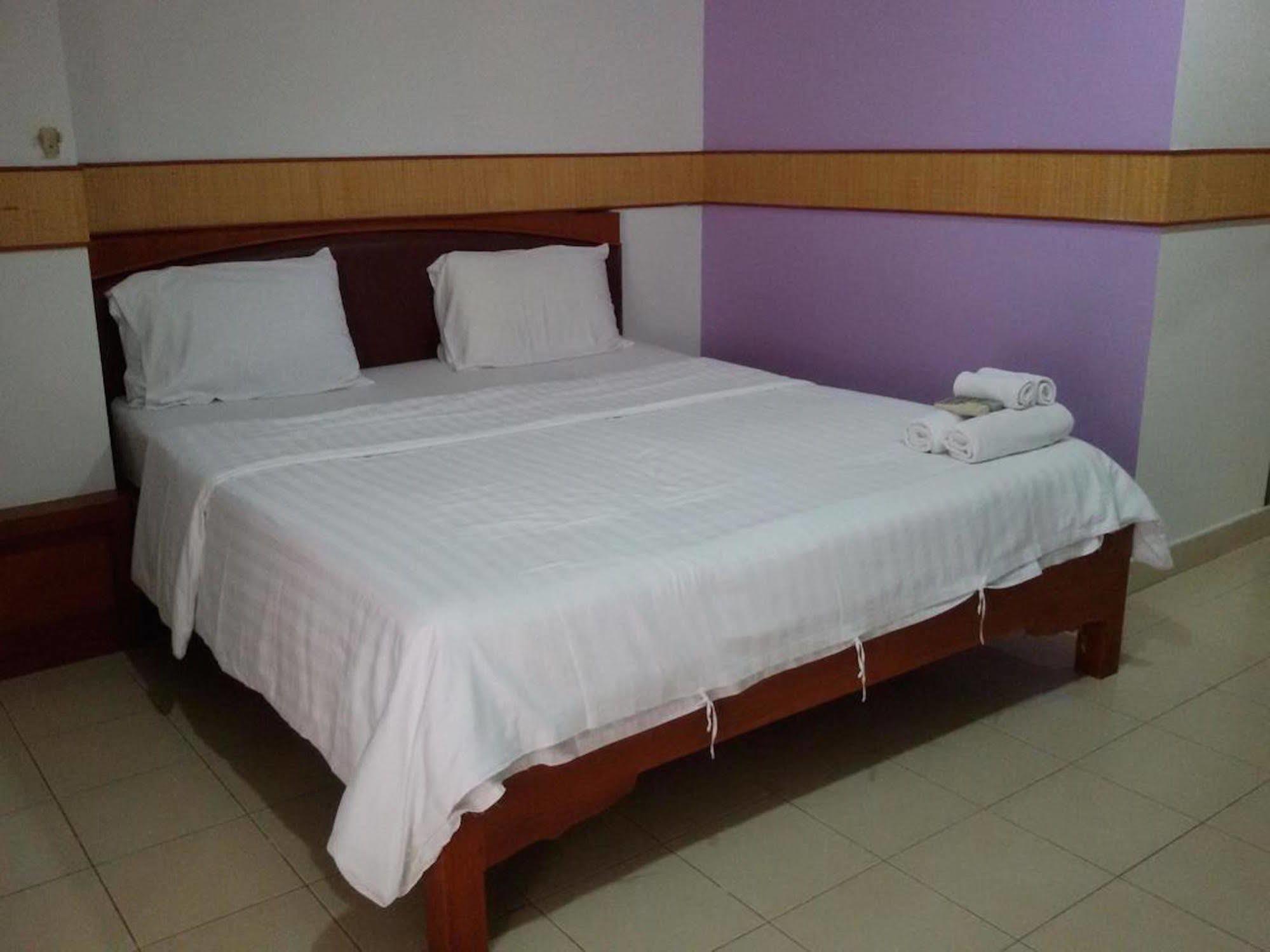 Rattakit Mansion Aparthotel Pattaya Exteriör bild